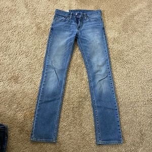 Light wash jeans